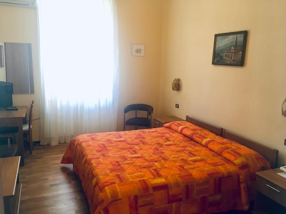 גראדו Hotel Milano מראה חיצוני תמונה