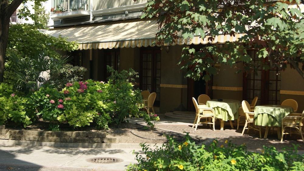 גראדו Hotel Milano מראה חיצוני תמונה